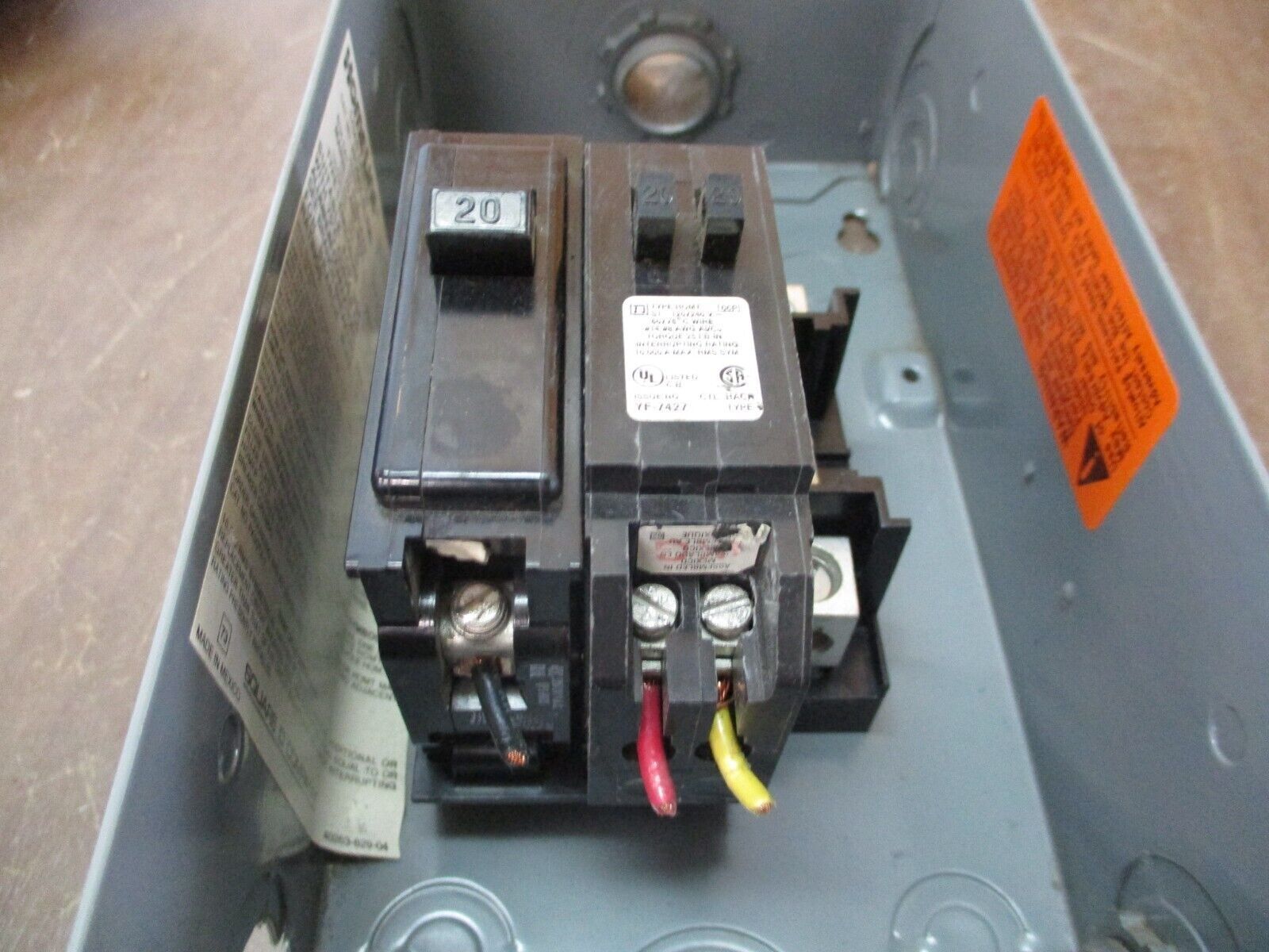 Square D Home Line Load Center HOM2-4L70 70A 120/240V 1Ph Used