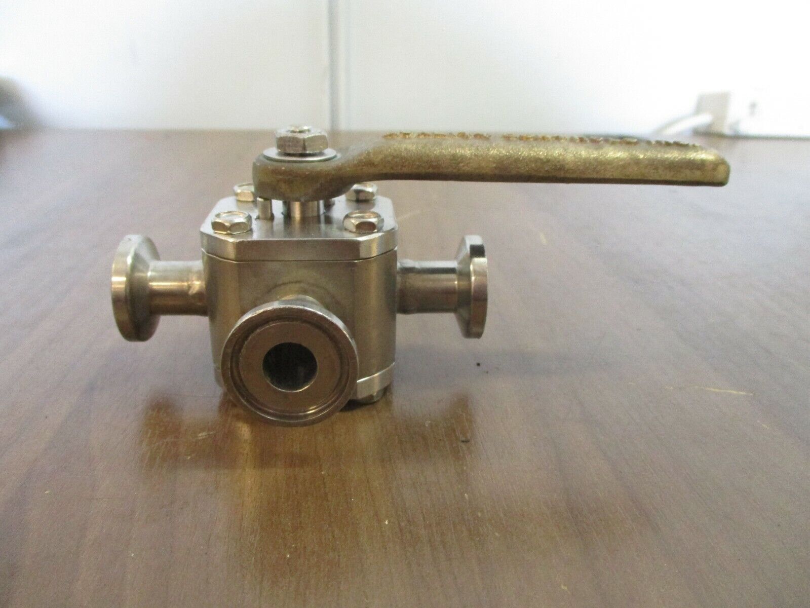 Quality Controls Stainless Steel 4-Way Cross Valve Size: 3/8" Used