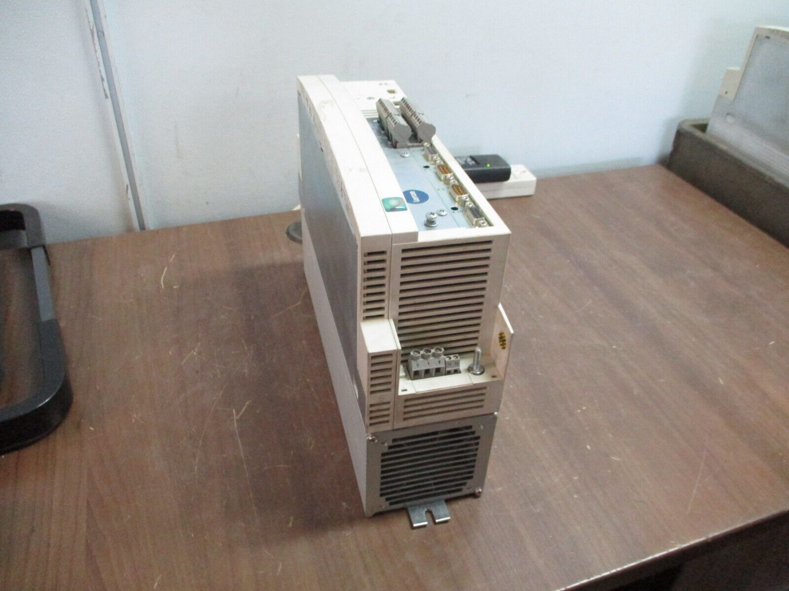 Lenze Servo Controller EVS9324-EP Used