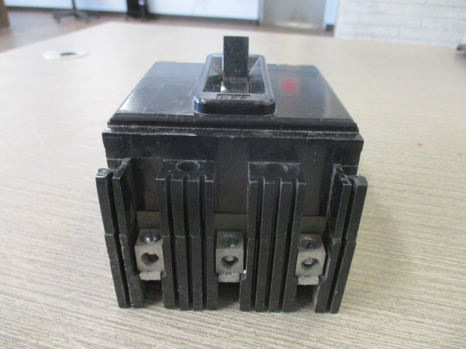 FPE Type NEF AB Circuit Breaker NEF431030 30A 480V 3P Used.