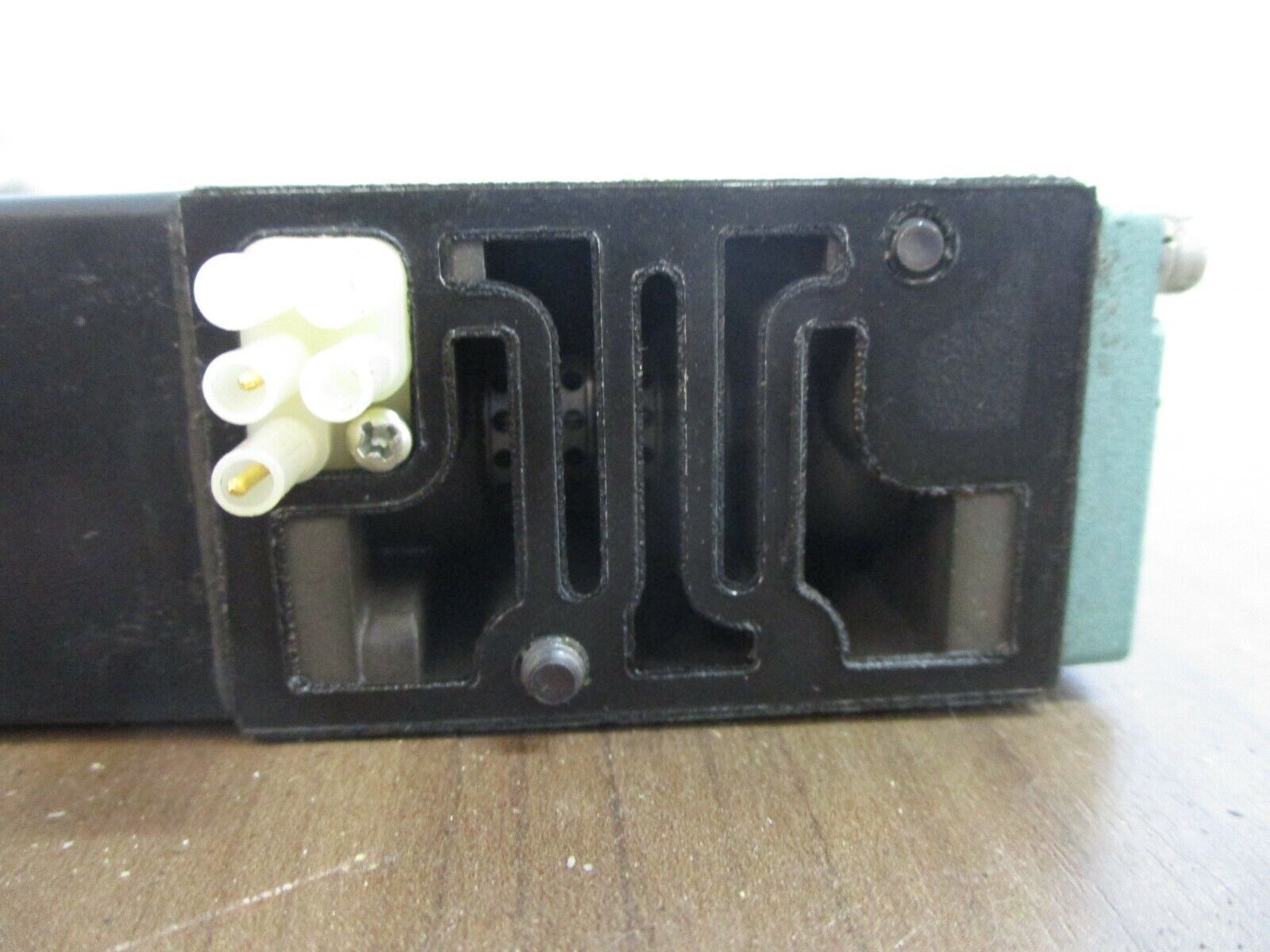 Numatics Solenoid Valve 081SA415M000061 150PSIG 24VDC 0.25A Used