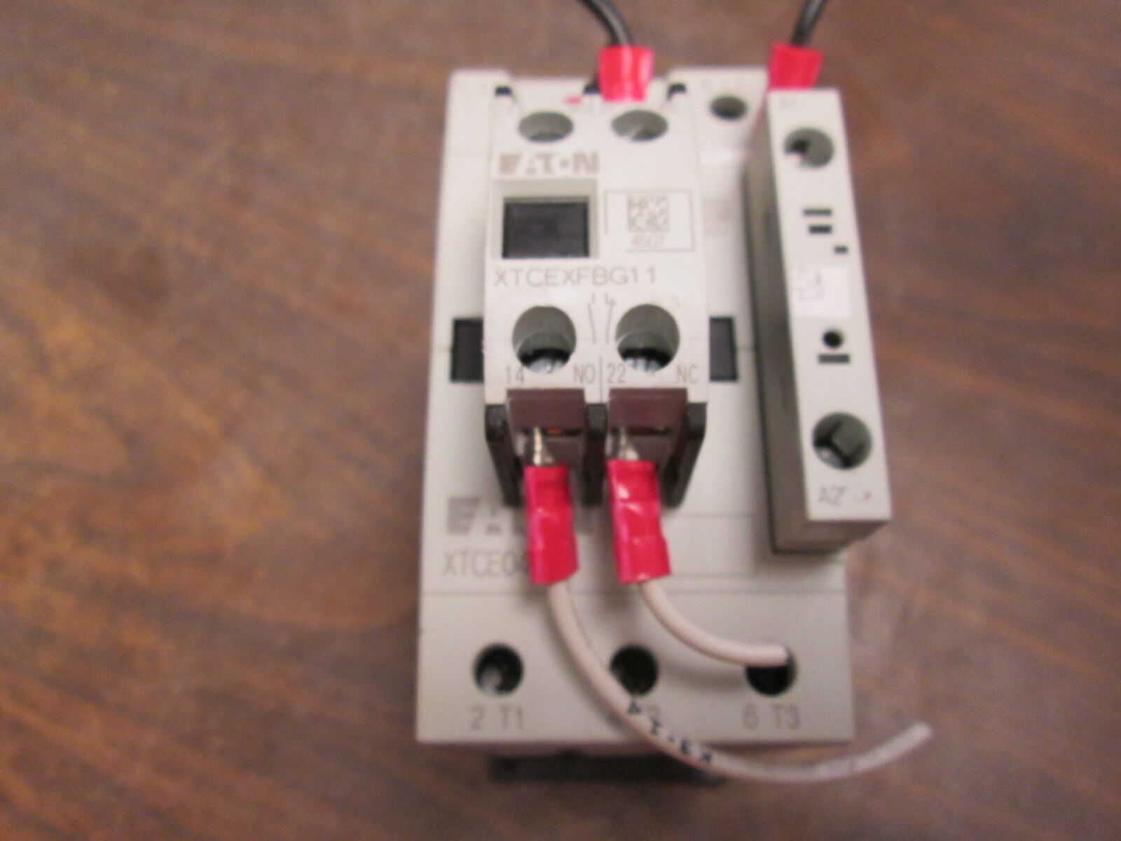 Eaton Contactor XTCE040D 48-60VDC Coil 55A 600W w/ Aux Contact Block Used