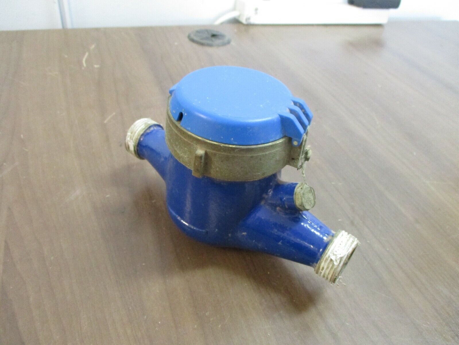 Dwyer Multi-Jet Water Meter WMT2-A-C-02-1 5/8" x 3/4" Used