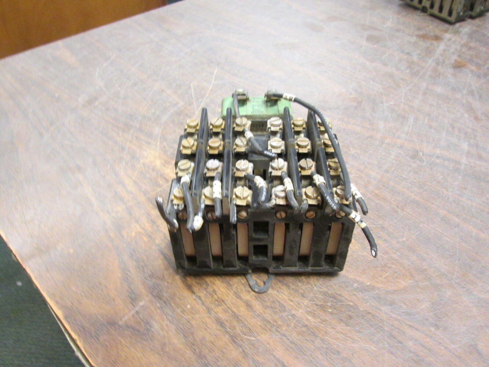 GE Machine Tool Relay CR2810A14EG 10A 600V 115V Coil Used