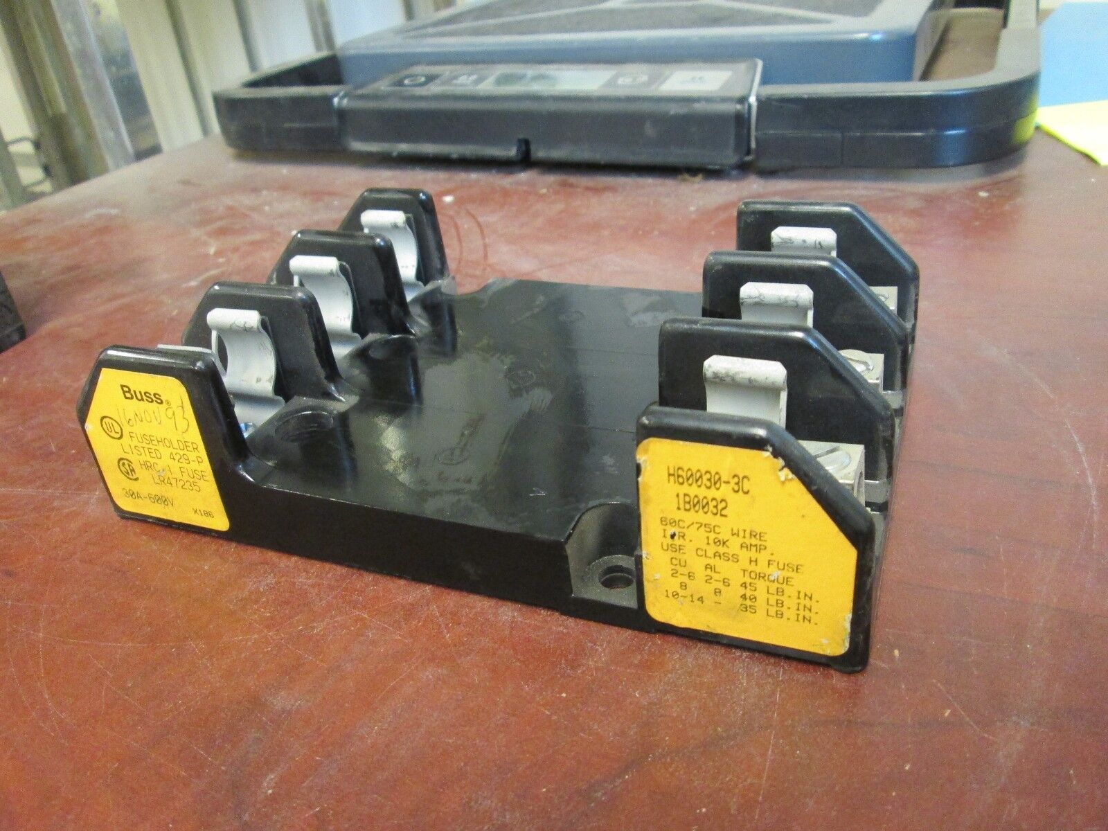 Bussmann Fuse Block H60030-3C 30A 600V 3P Used