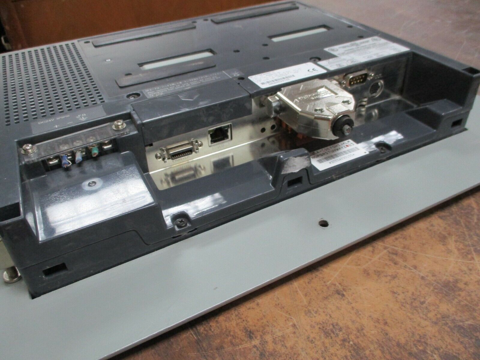 GE Fanuc Automation Quickpanel QPLCTDE0000-A 24VDC 2.1A Used