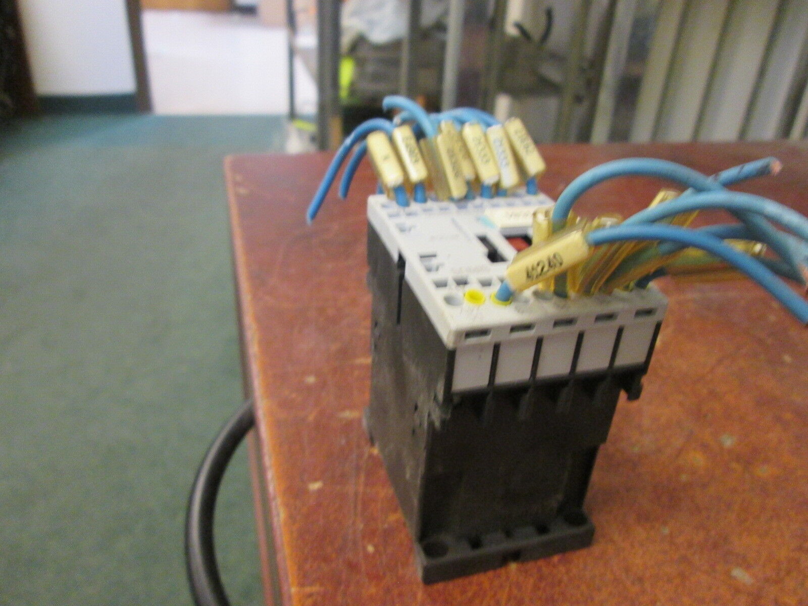 Siemens Sirius Contactor 3RT1516-2BB40 24VDC Coil 20A 600V Used