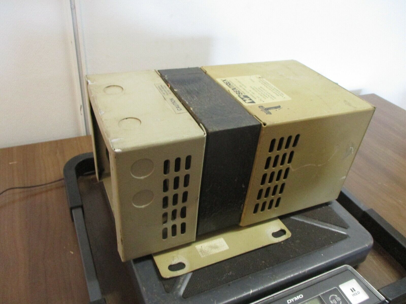 Shape Electronics Sentrex Power Conditioner ILT-0500-CBB 0.5 kVA 60Hz Used