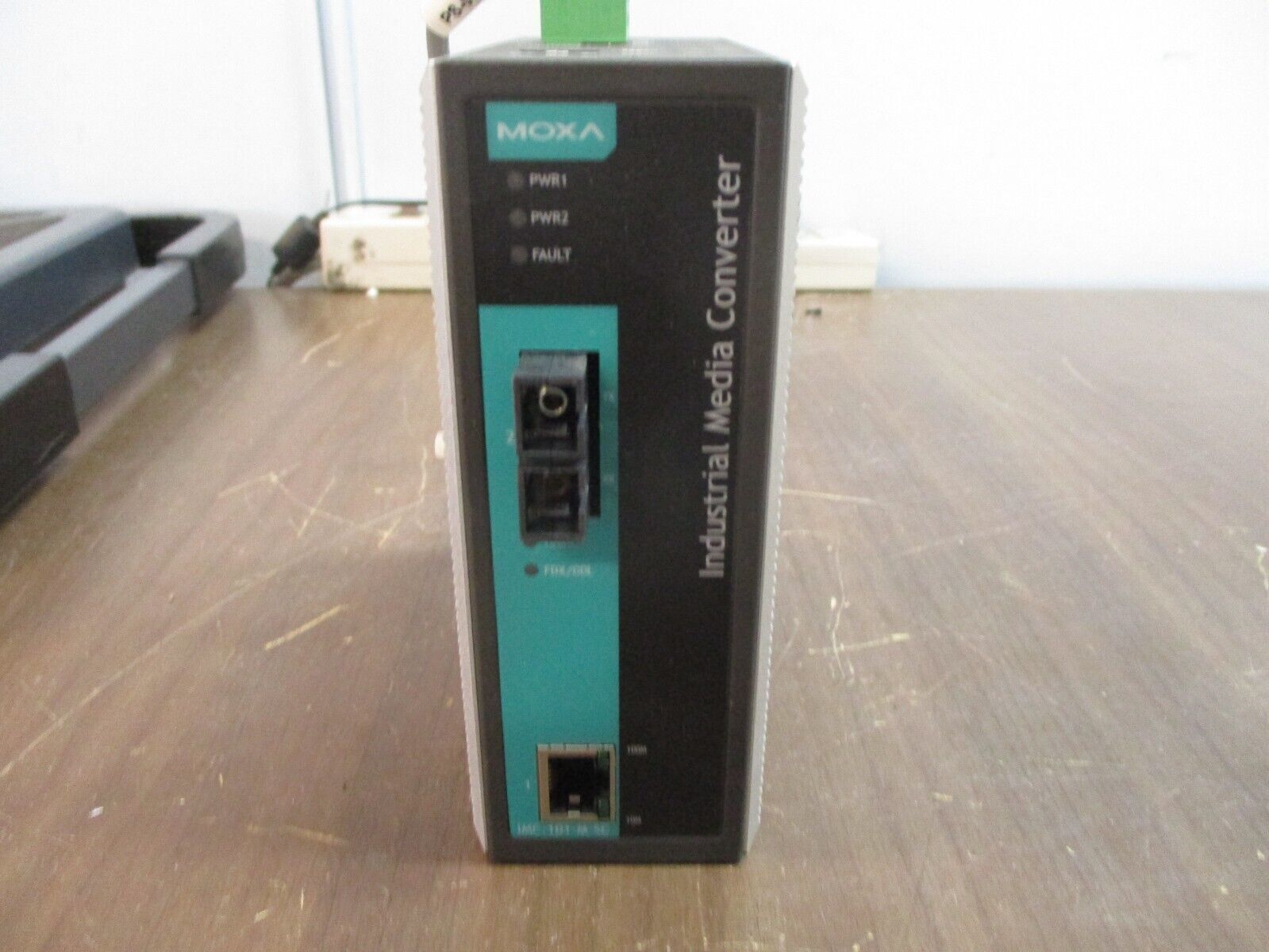 Moxa Industrial Media Converter IMC-101-M-SC Rev. 2.3.1 12-45VDC Used