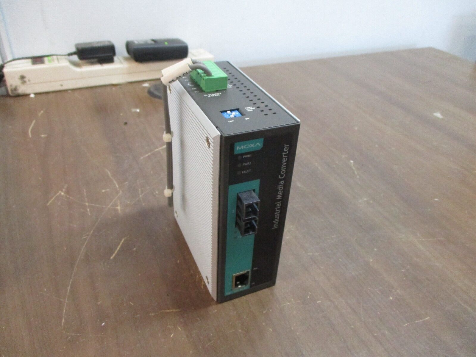 Moxa Industrial Media Converter IMC-101-M-SC Rev. 2.3.1 12-45VDC Used