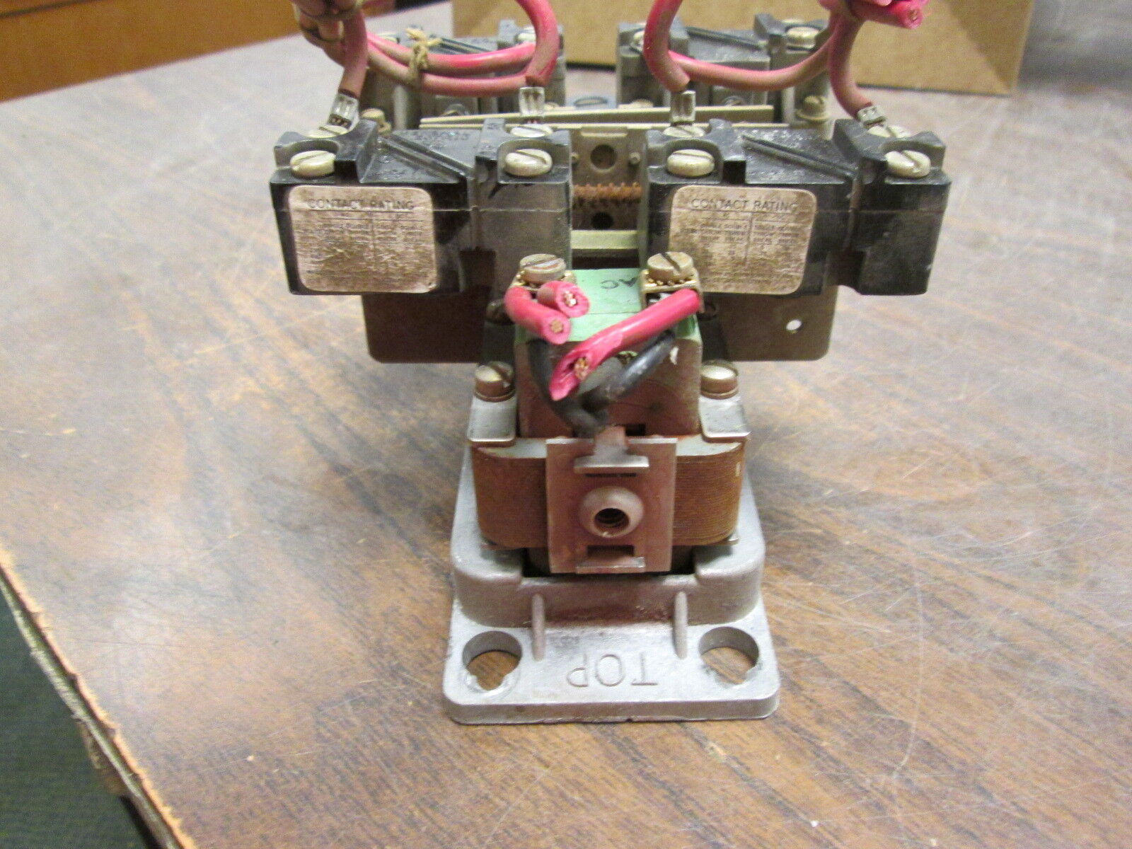 GE Time Delay Relay CR2820B115AA2 110V Coil 60Hz Delay: 1/5-180sec Used