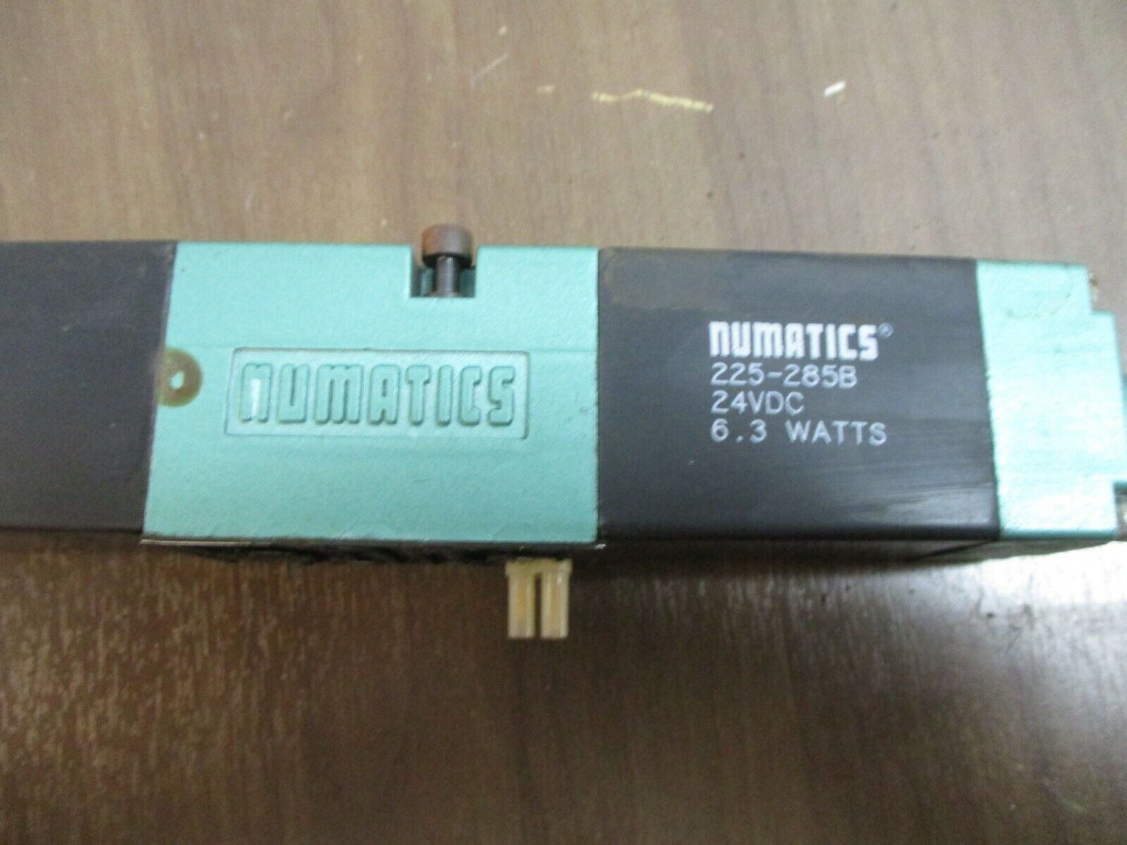 Numatics Solenoid Valve 081SS615M000061 150PSIG 24VDC 0.25A Used