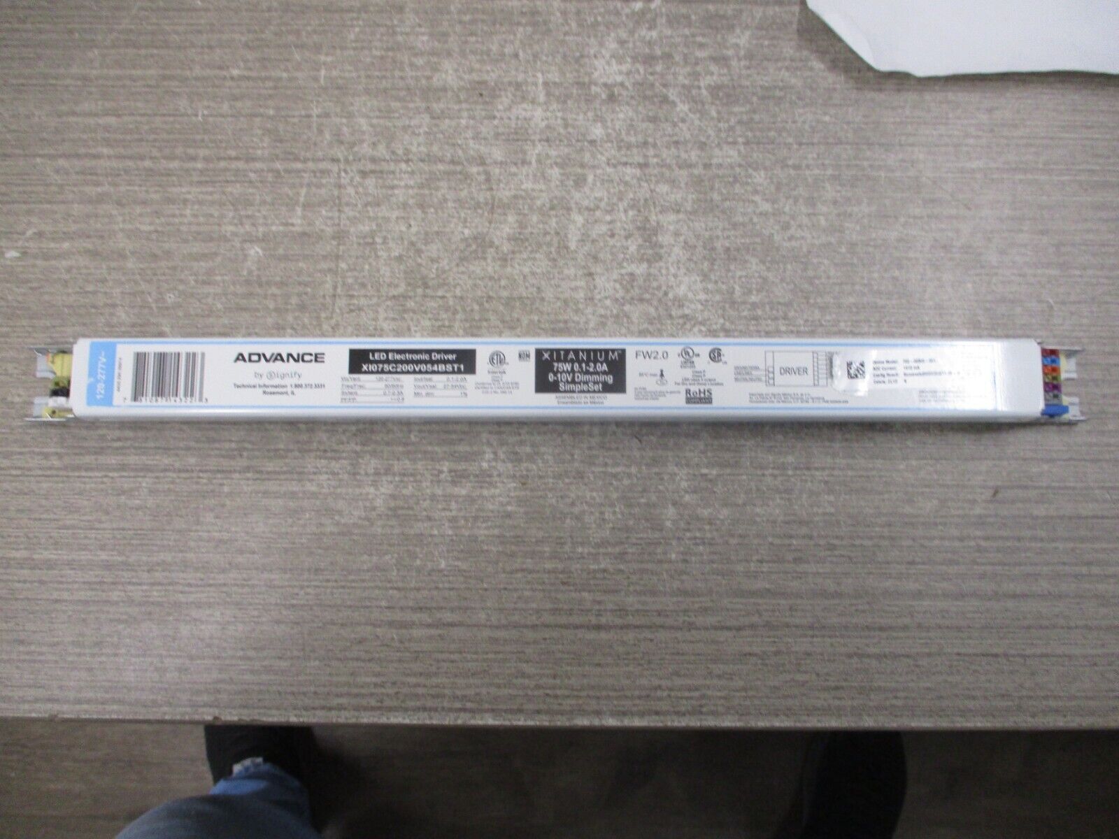 Advance Xitanium LED Drive XI075C200V054BST1 FW 2.0 Input: 120-277V