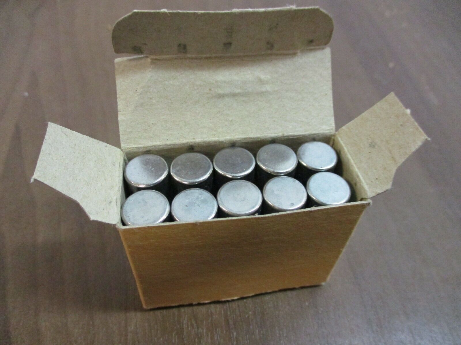 Bussmann Tron Fuse FNQ-1 1A 500V *Box of 10* New Surplus