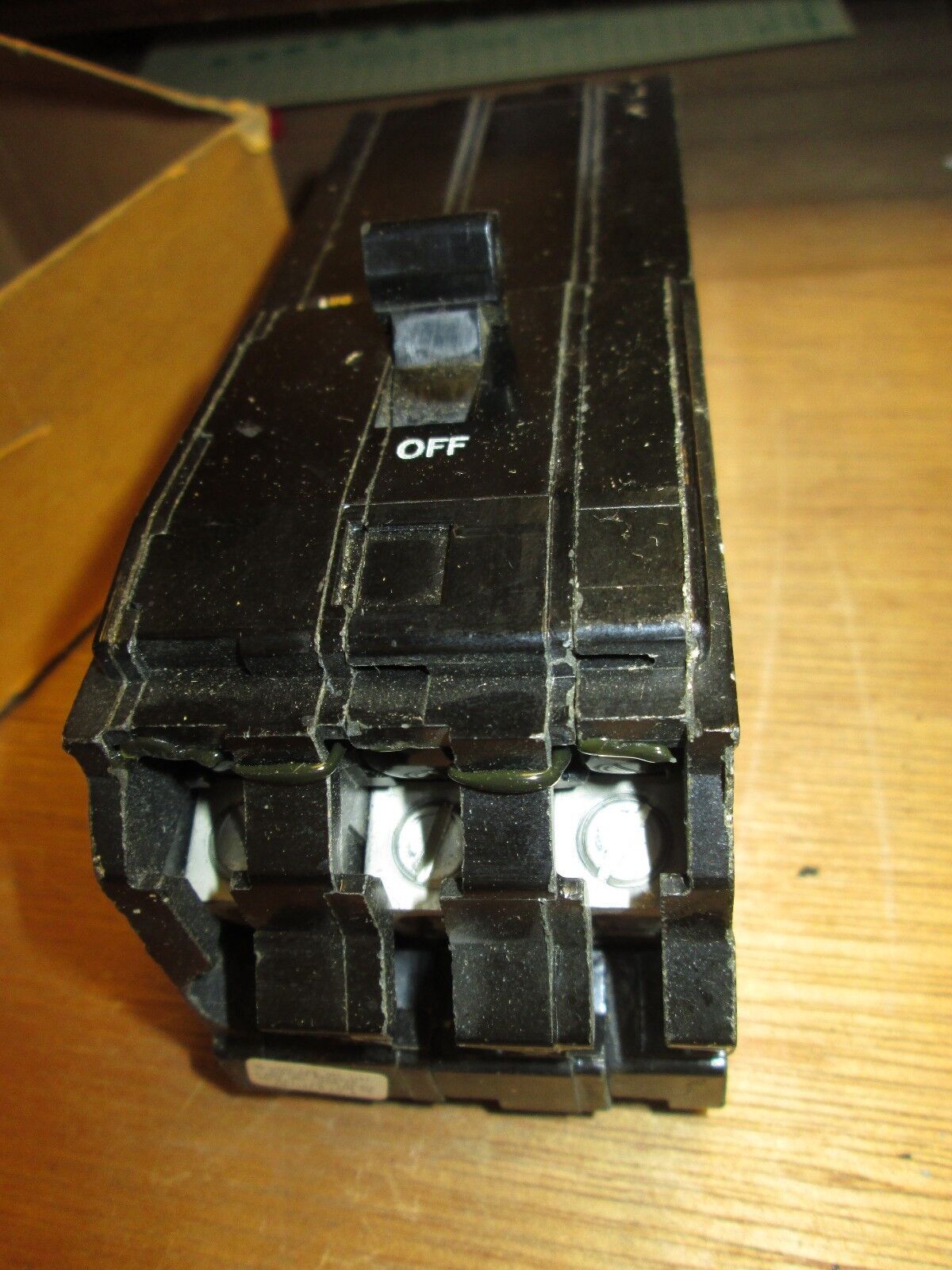 Square D Q1B Circuit Breaker Q1B370 70A 240VAC 3P New Surplus