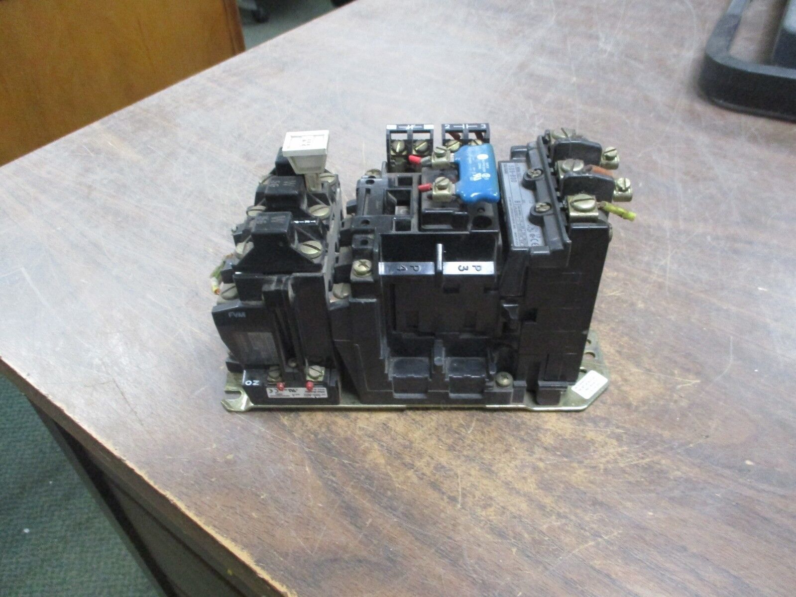 Allen-Bradley Size 1 Starter 509-B0D 120V Coil 27A 600V Used