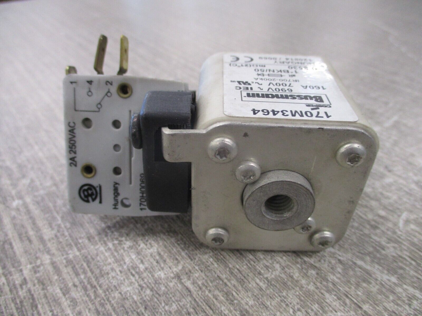 Bussmann Fuse 170M3464 160A 700V Used