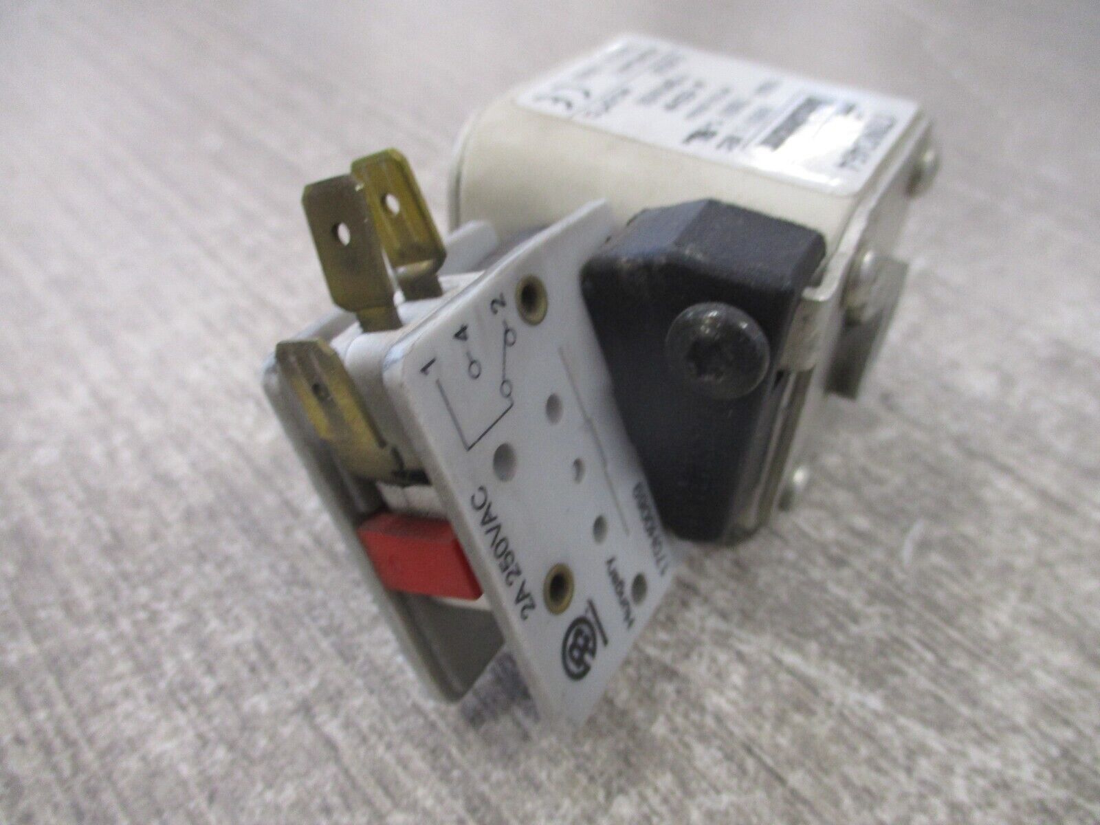 Bussmann Fuse 170M3464 160A 700V Used
