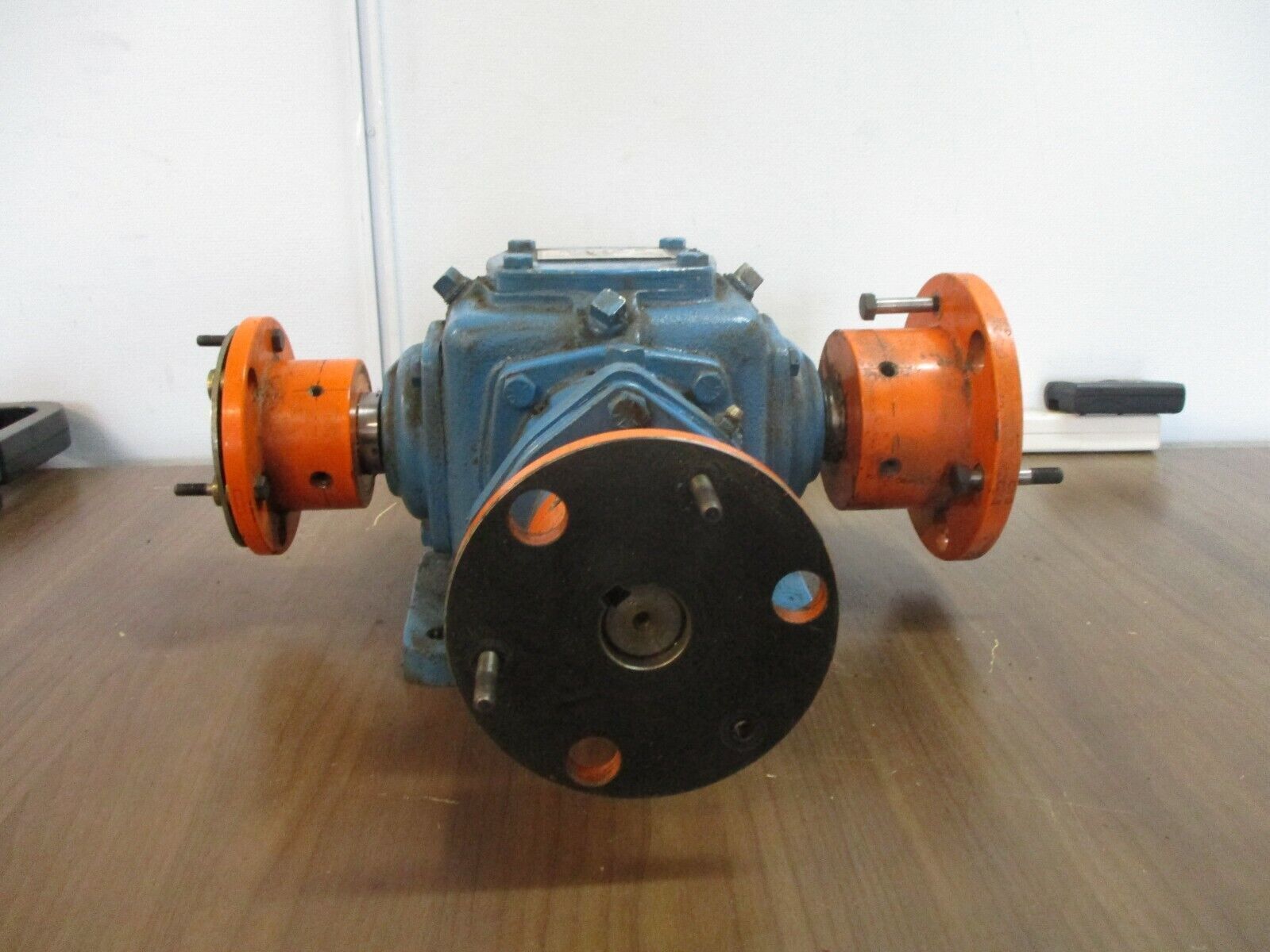 Emerson Morse Spiral Bevel Reducer 6M 1-LR-5 Ratio 1:1 22.03HP In 1800RPM Used