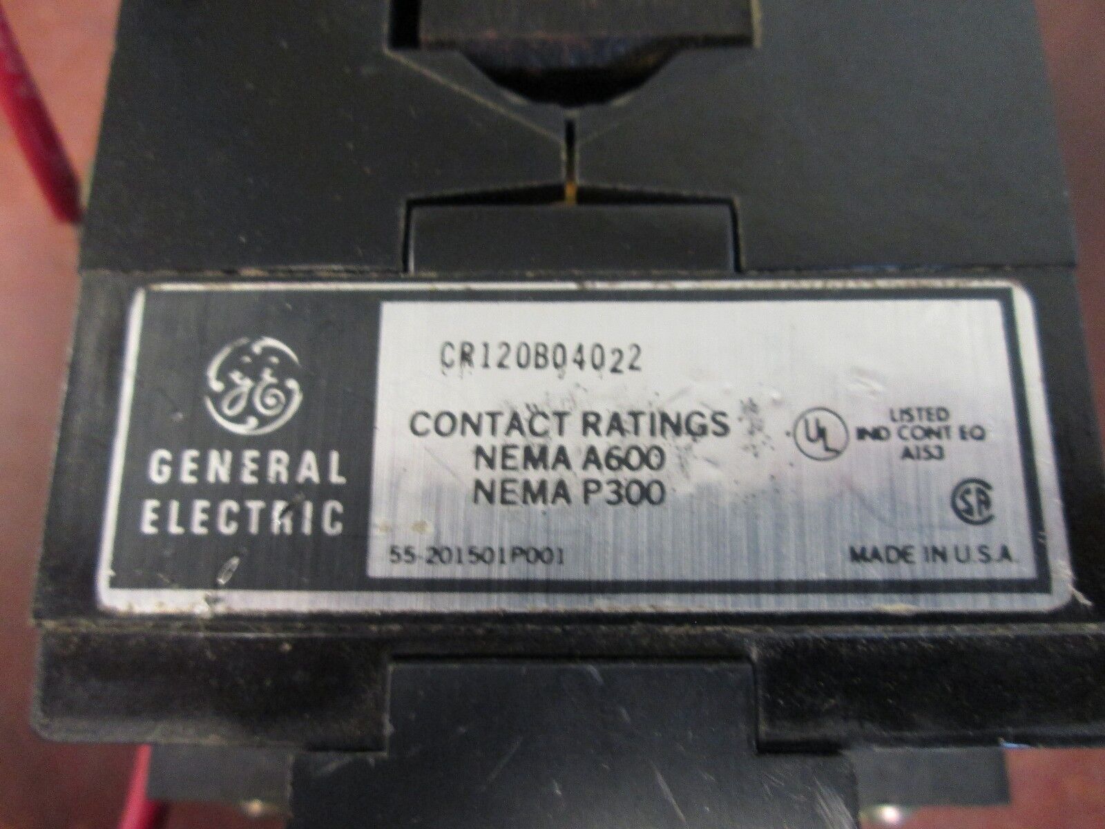 GE Industrial Relay CR120B04022 w/ CR122BX1BA Pneumatic Timer 480V Coil Used