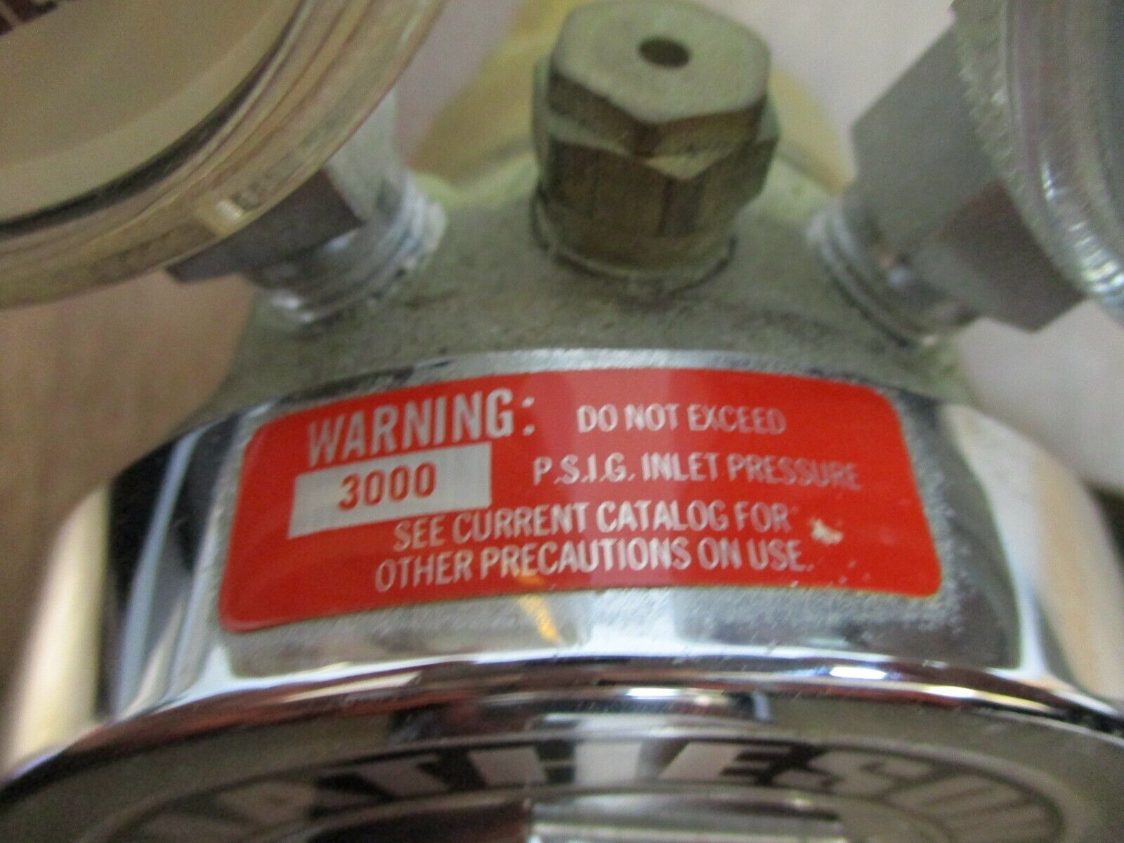 Matheson Gas Regulator 8H-590 3000PSI Used