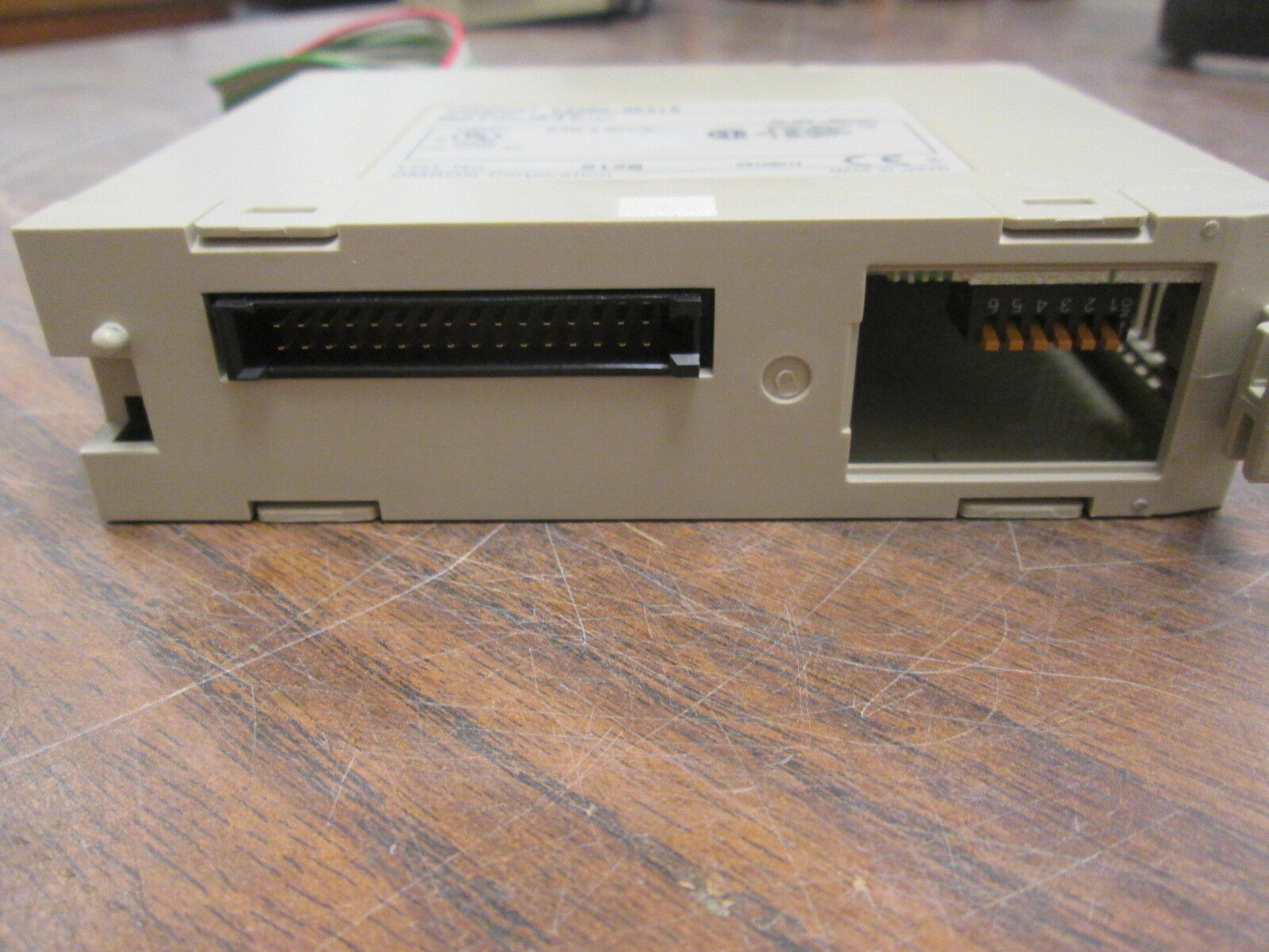 Omron Output Unit C200H-0D215 24VDC 0.1A/Point Used