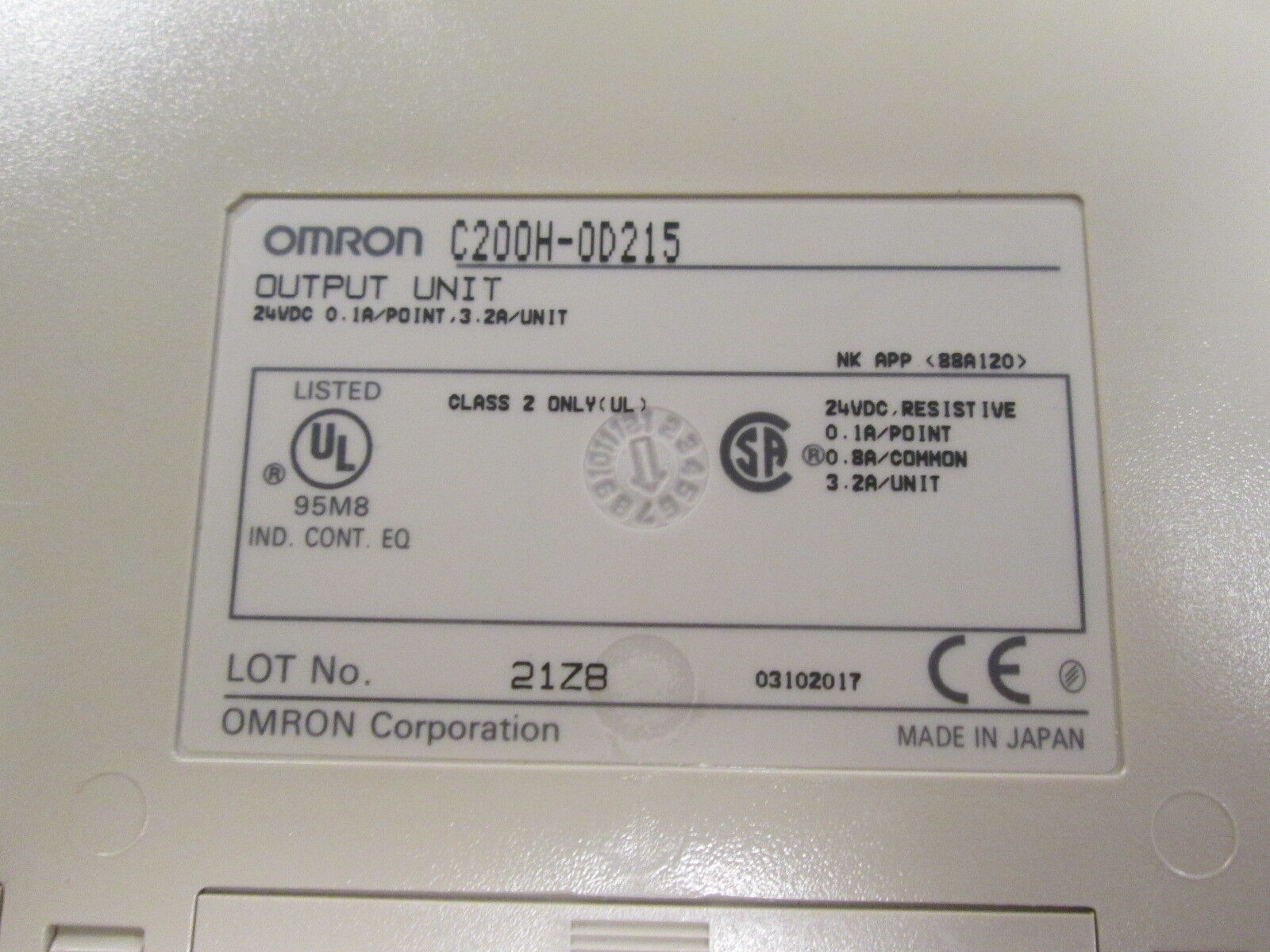 Omron Output Unit C200H-0D215 24VDC 0.1A/Point Used