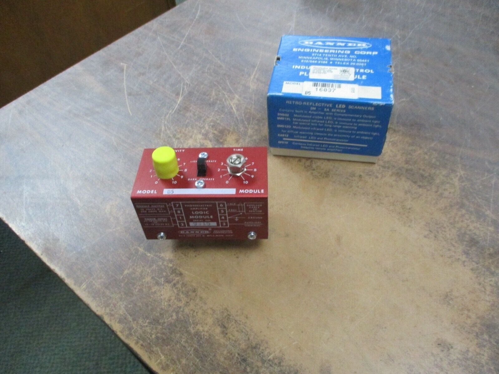 Banner Photoelectric Amplifier Logic Module B5 New Surplus