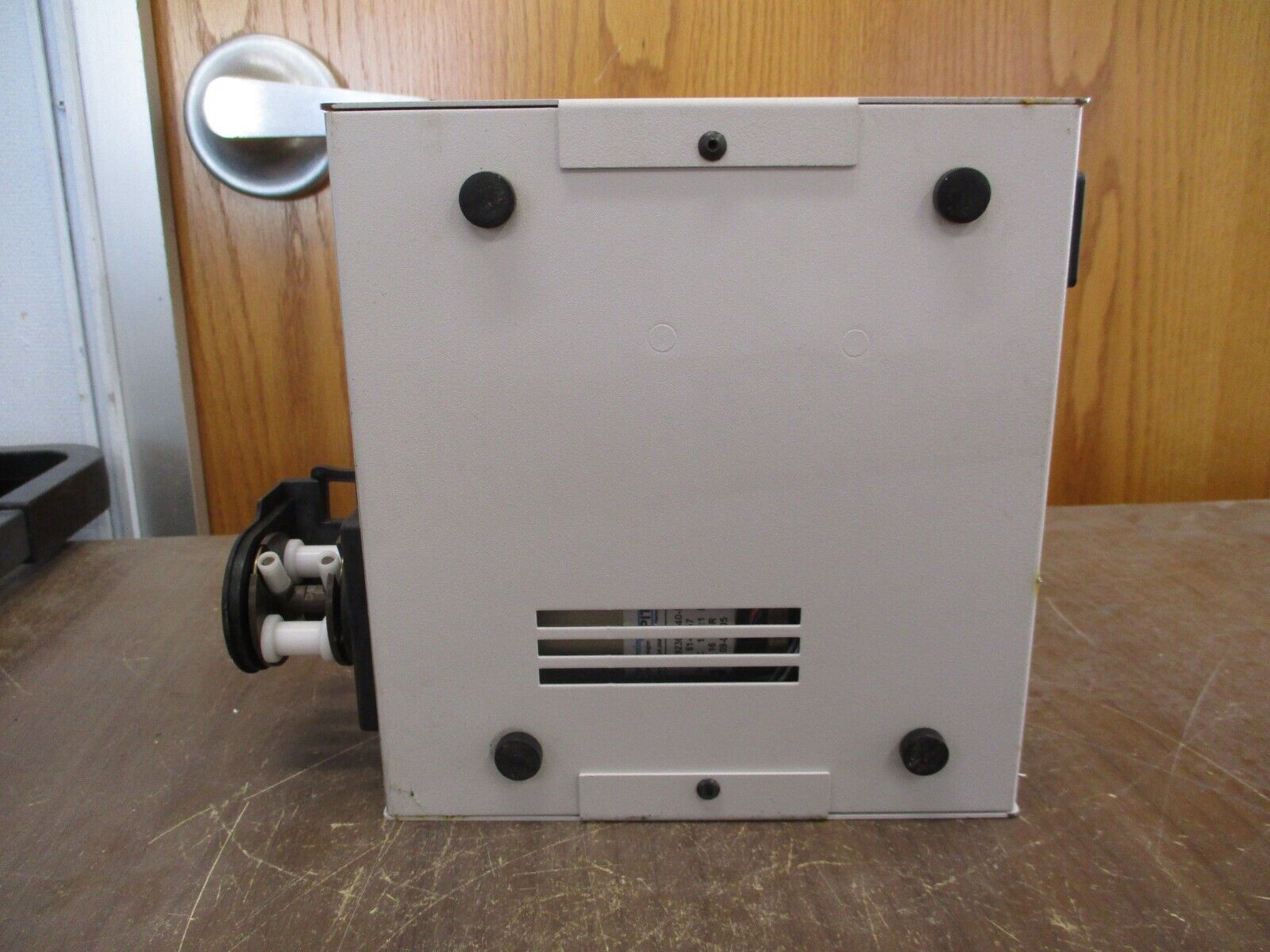 Welch Rietschle Thomas Peristaltic Pump 3200B-01 100-230V 50/60Hz 0.3/0.15A Used