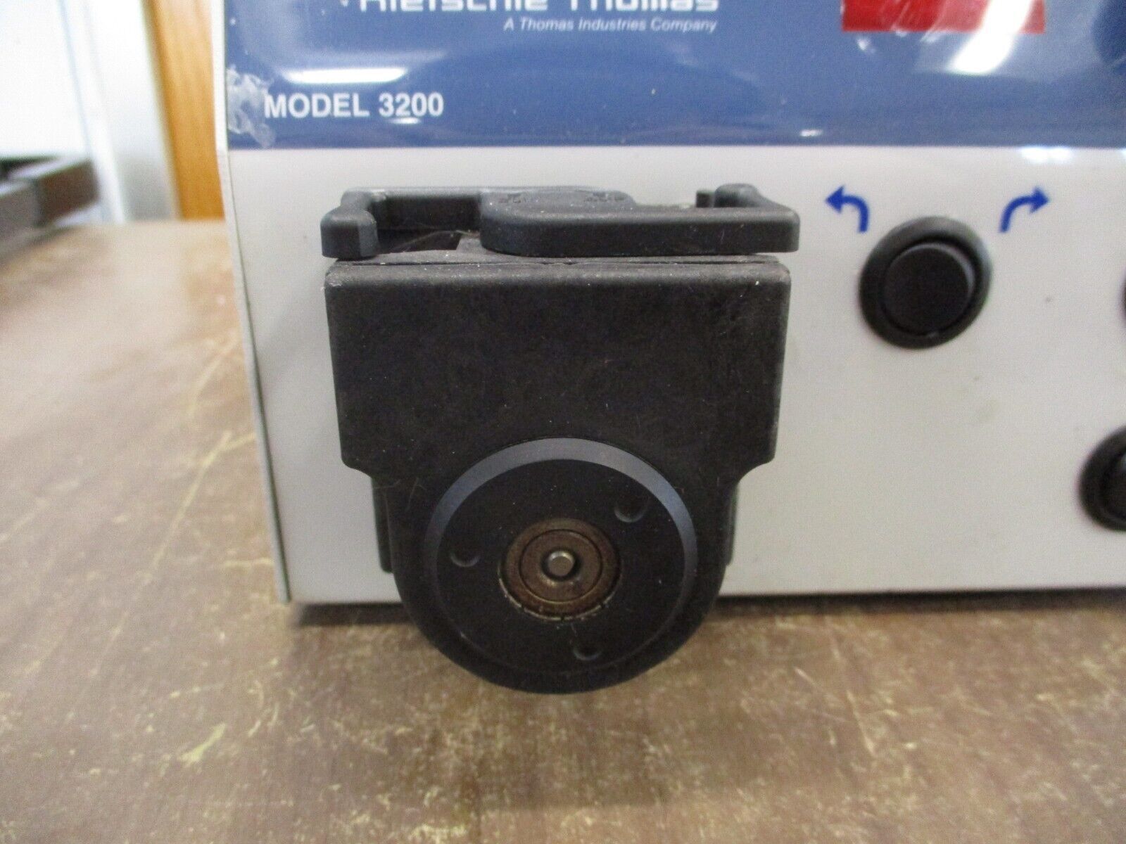 Welch Rietschle Thomas Peristaltic Pump 3200B-01 100-230V 50/60Hz 0.3/0.15A Used