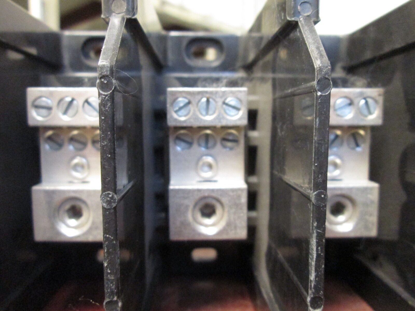 Bussmann Power Distribution Block 16321-3 Line 2/0-#14 Load (6) #4-#14 175A 600V