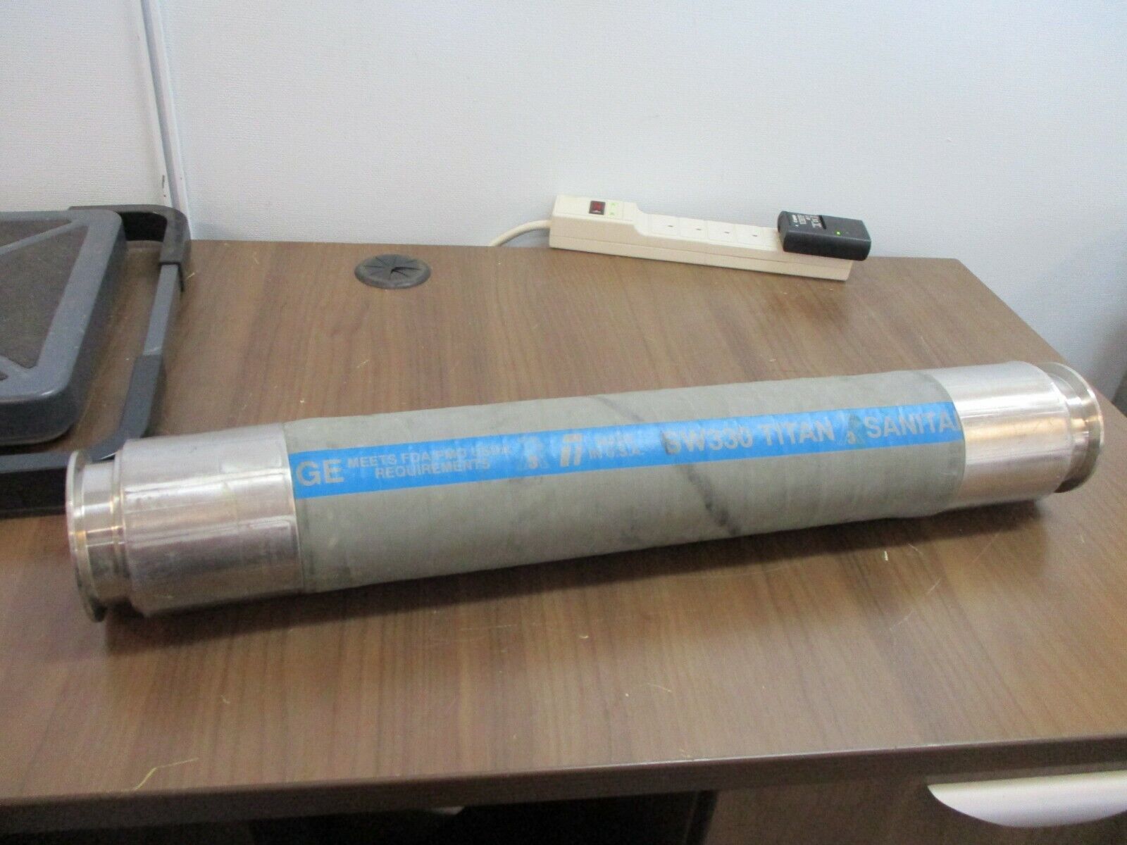 Unisource Sanitary Hose 300HS-326-328 24" Used