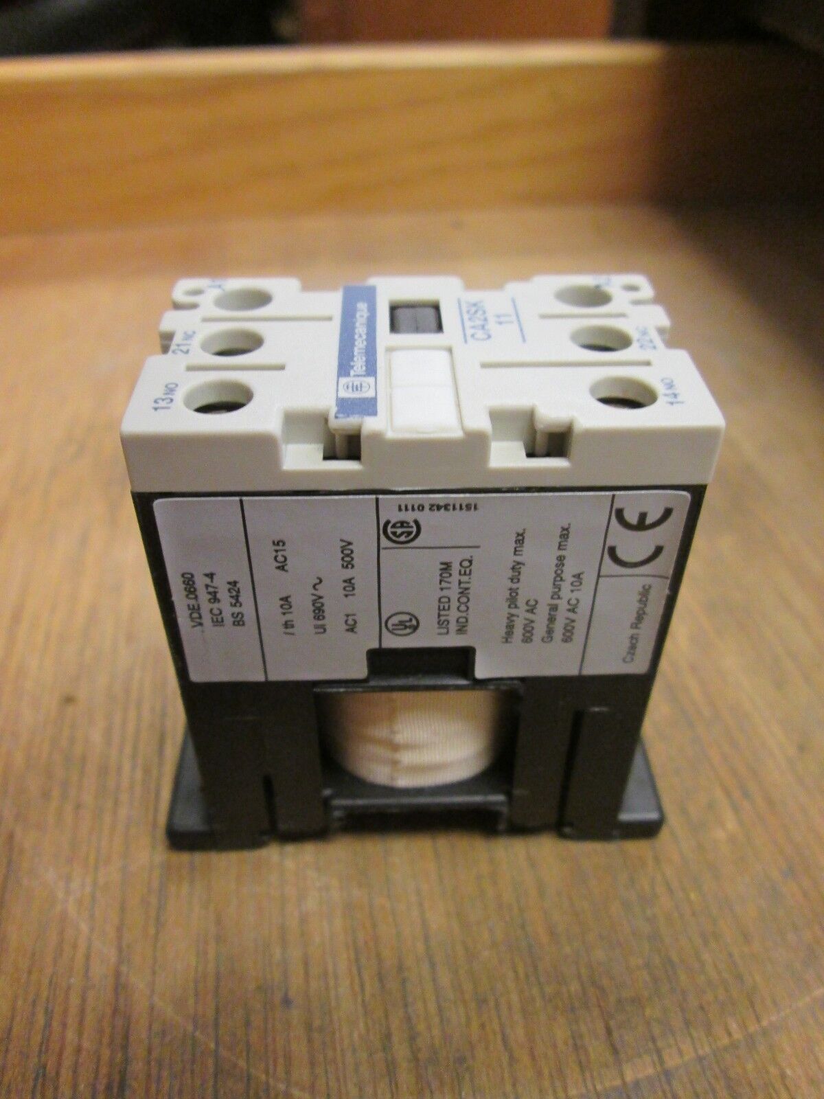Telemecanique Control Relay CA2SK11 10A 500V 24V Coil Used