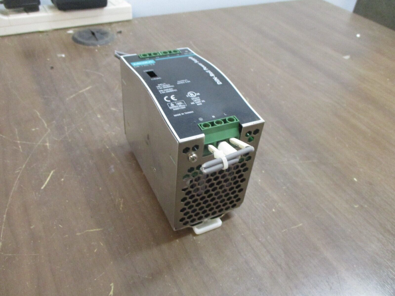Moxa DIN-Rail Power Supply DR-120-24 Output: 24VDC 5A Used