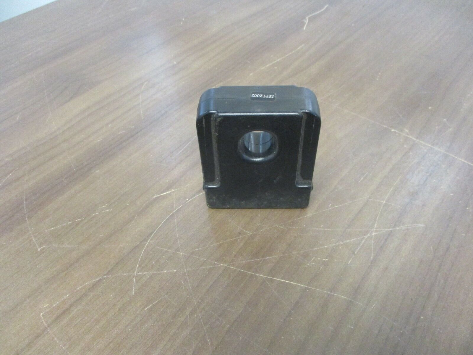 Trane Current Sensing Switch X1331027 01 135A Sensed Output: 1.0A@20VAC/DC Used