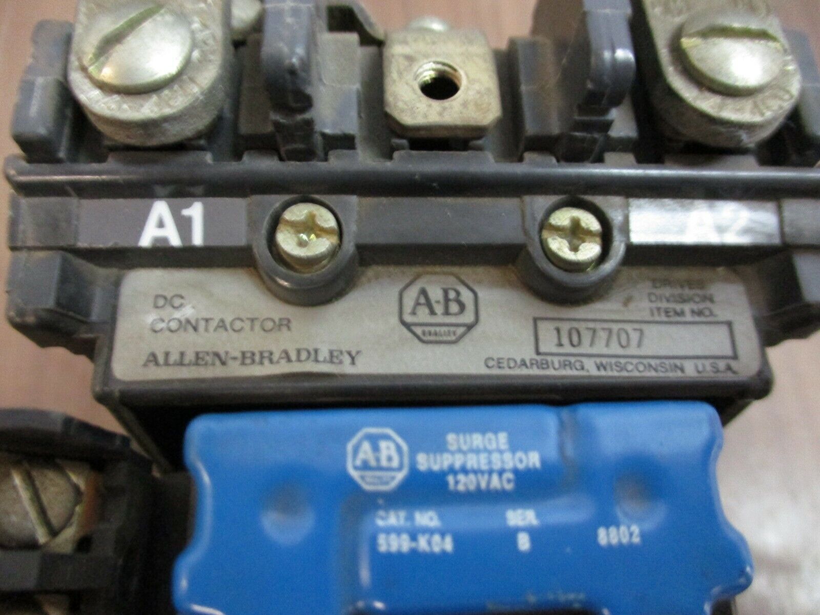 Allen-Bradley DC Contactor 107707 115VAC Coil Used