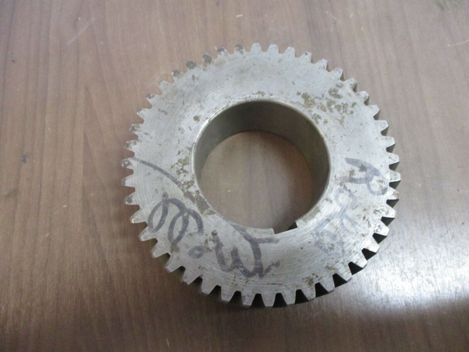 Misc. Brand Spur Gear Size: 5 3/4" Bore: 2 3/4" Used