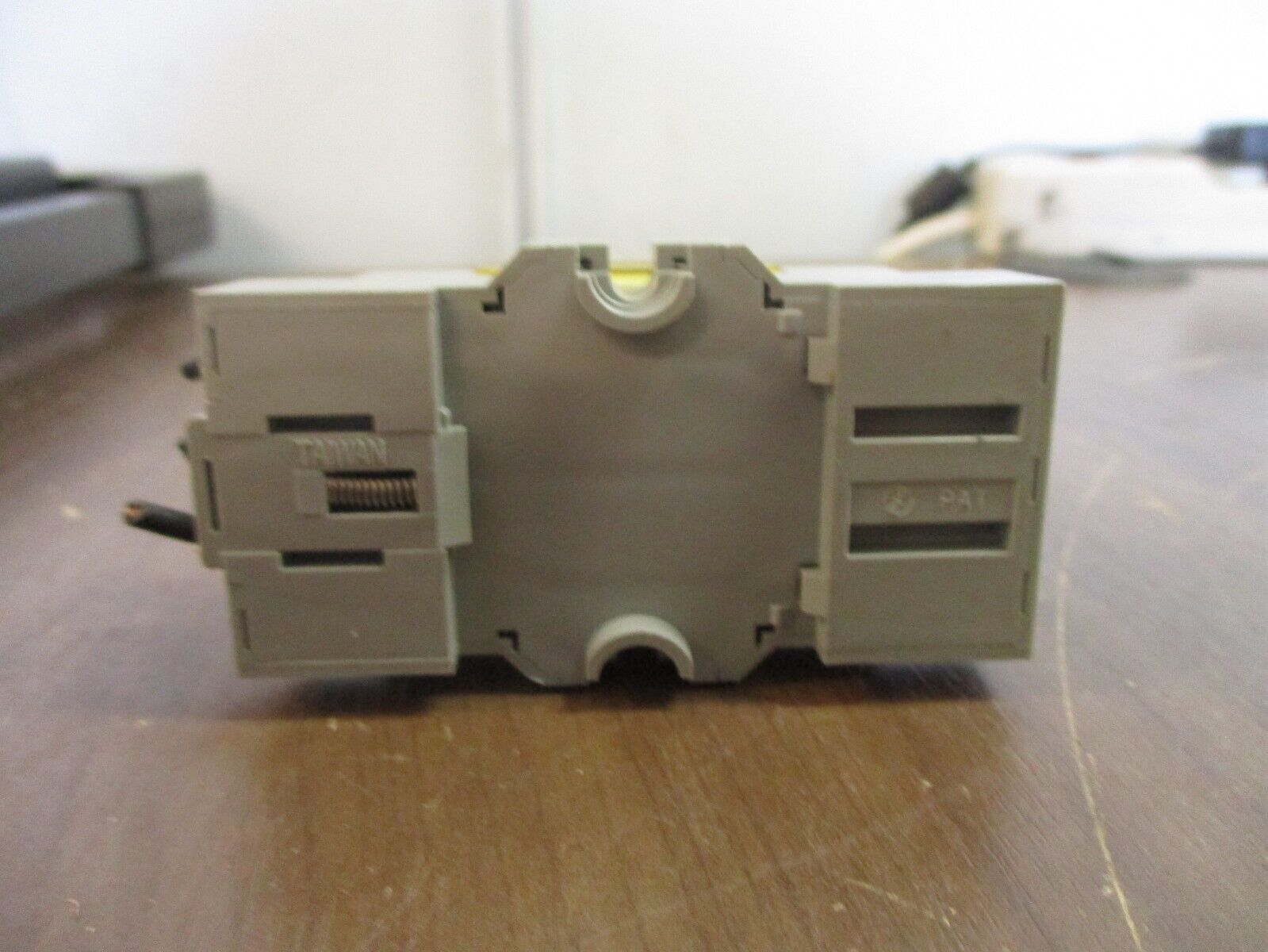 IDEC Relay RR3B-UL-DC24V 24VDC w/ Base *Lot of 2* Used