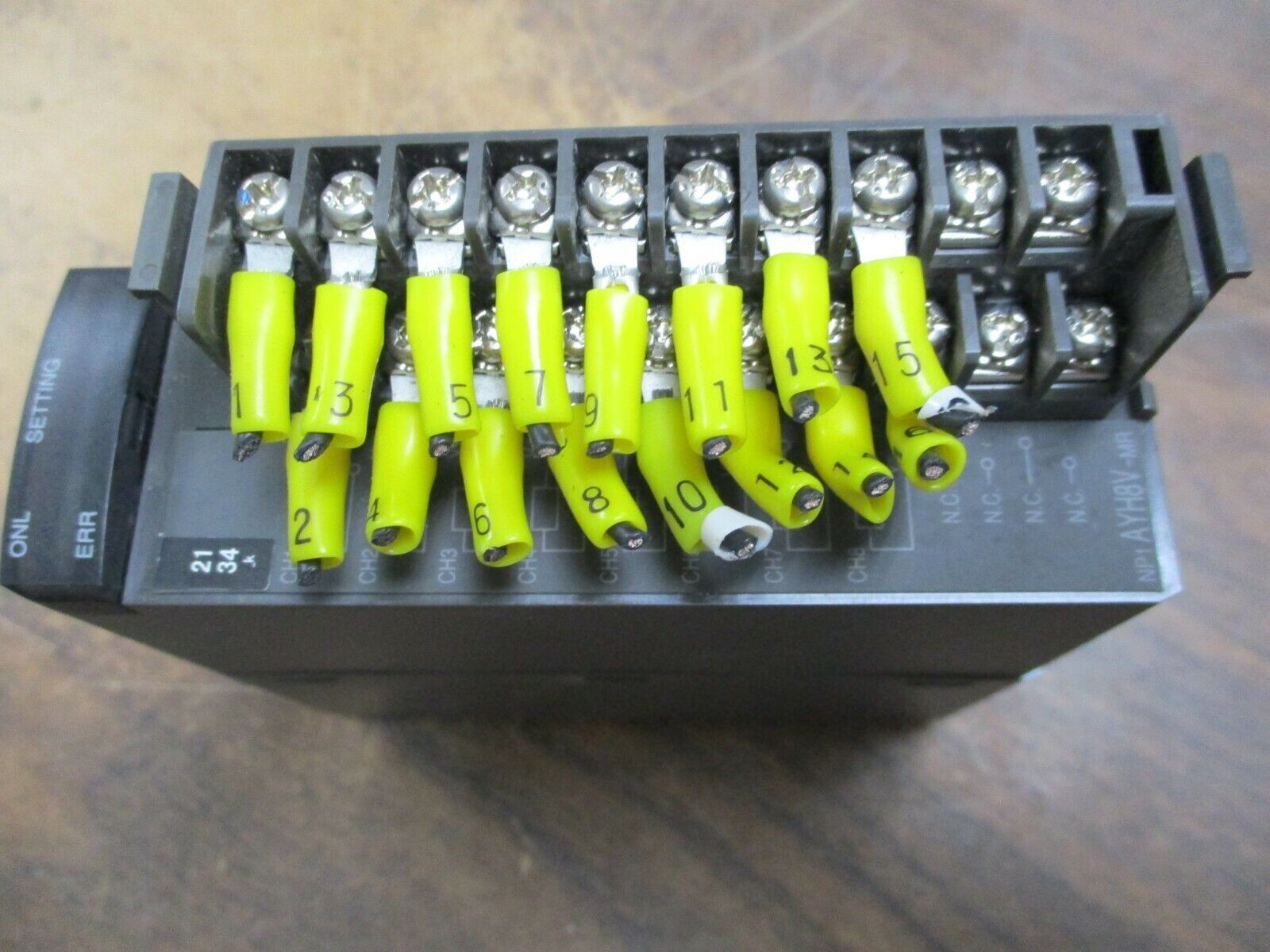 Fuji Electric Analog Output Module NP1AYH8V-MR 8-Channel Resolution:14 Bits Used