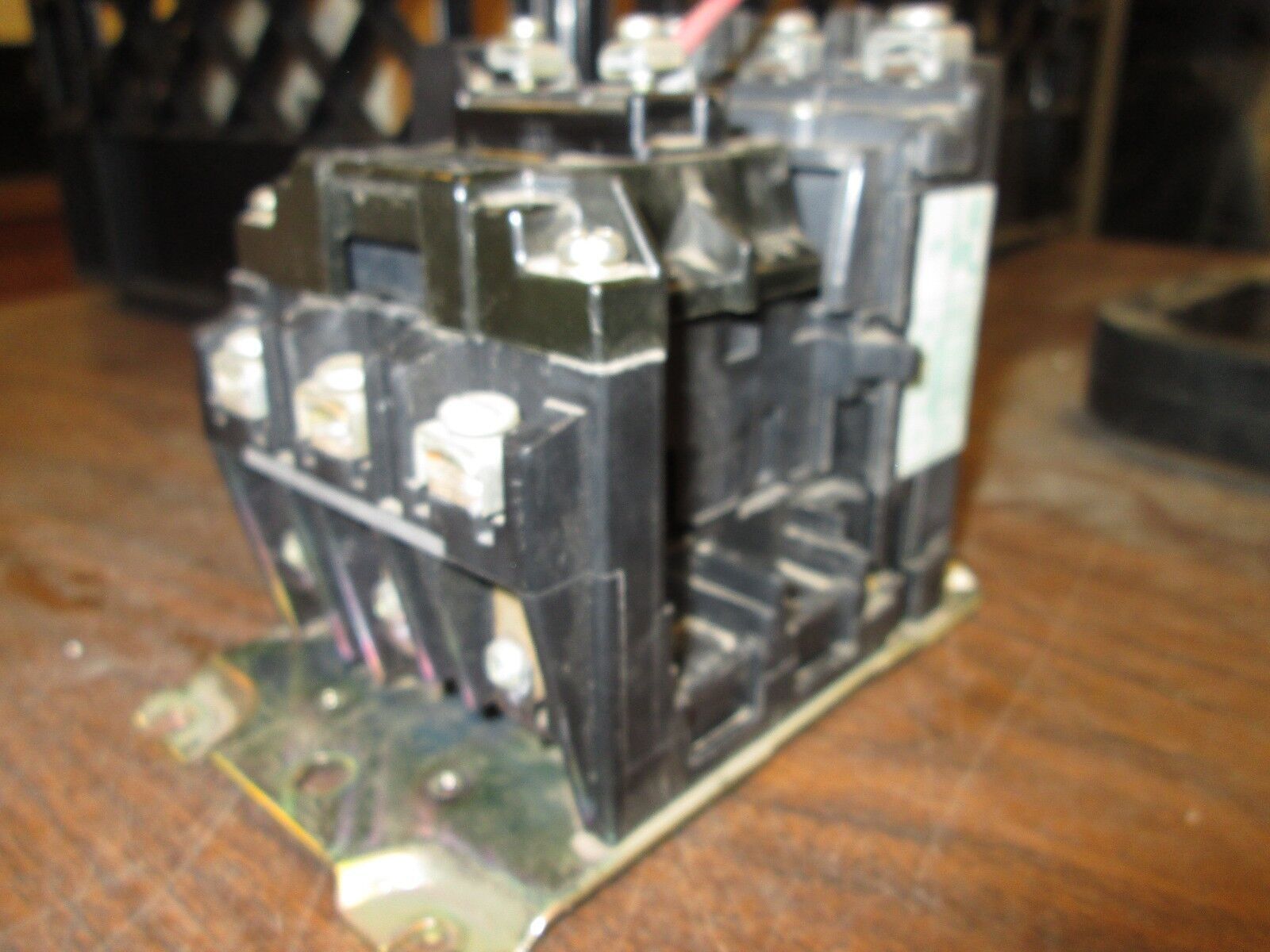 Allen-Bradley Contactor 400F-B40ND3 30HP 120V Coil 3P Used