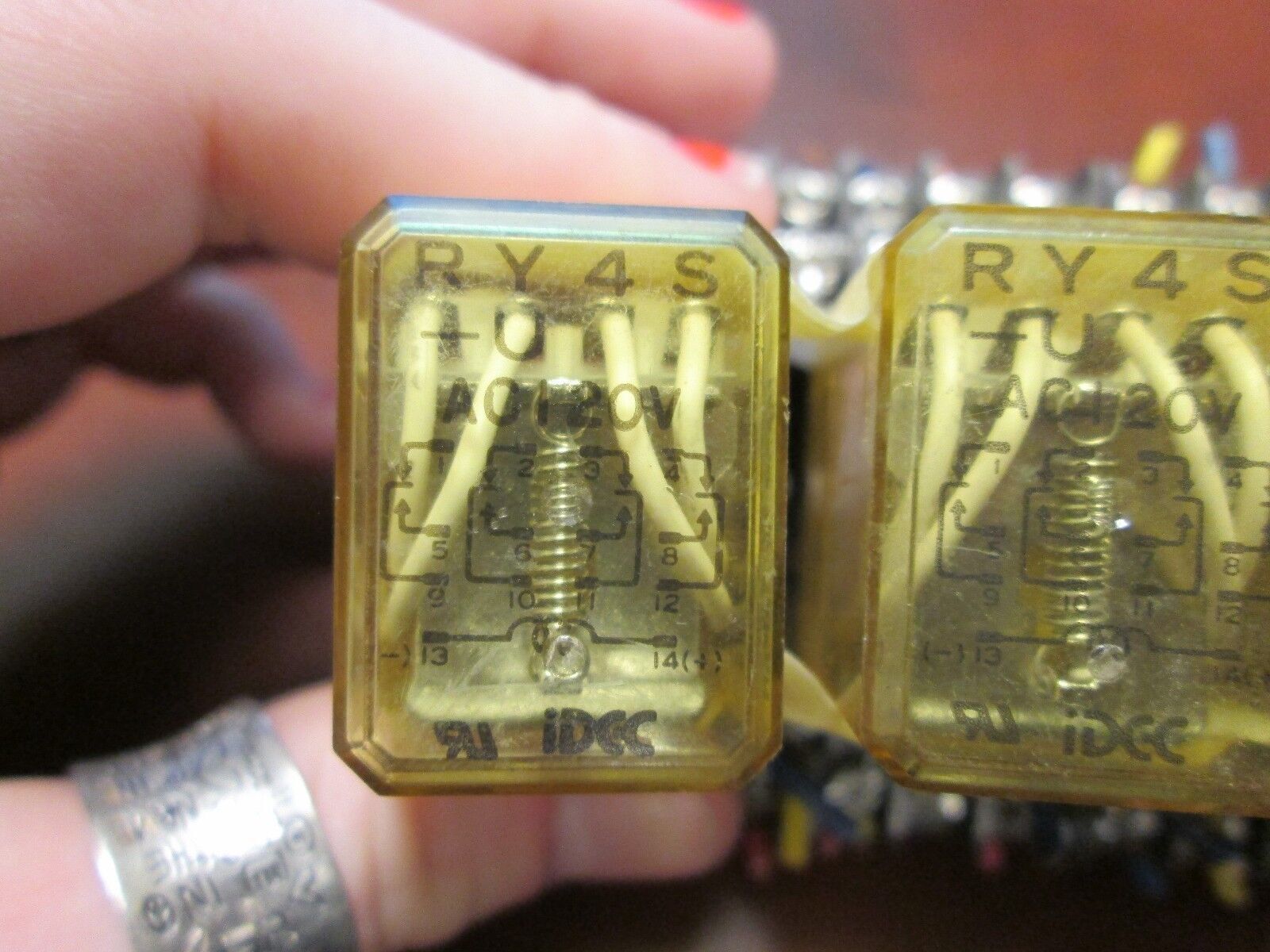 IDEC Relay RY4S on base SY4S-02 Set of 3 Used