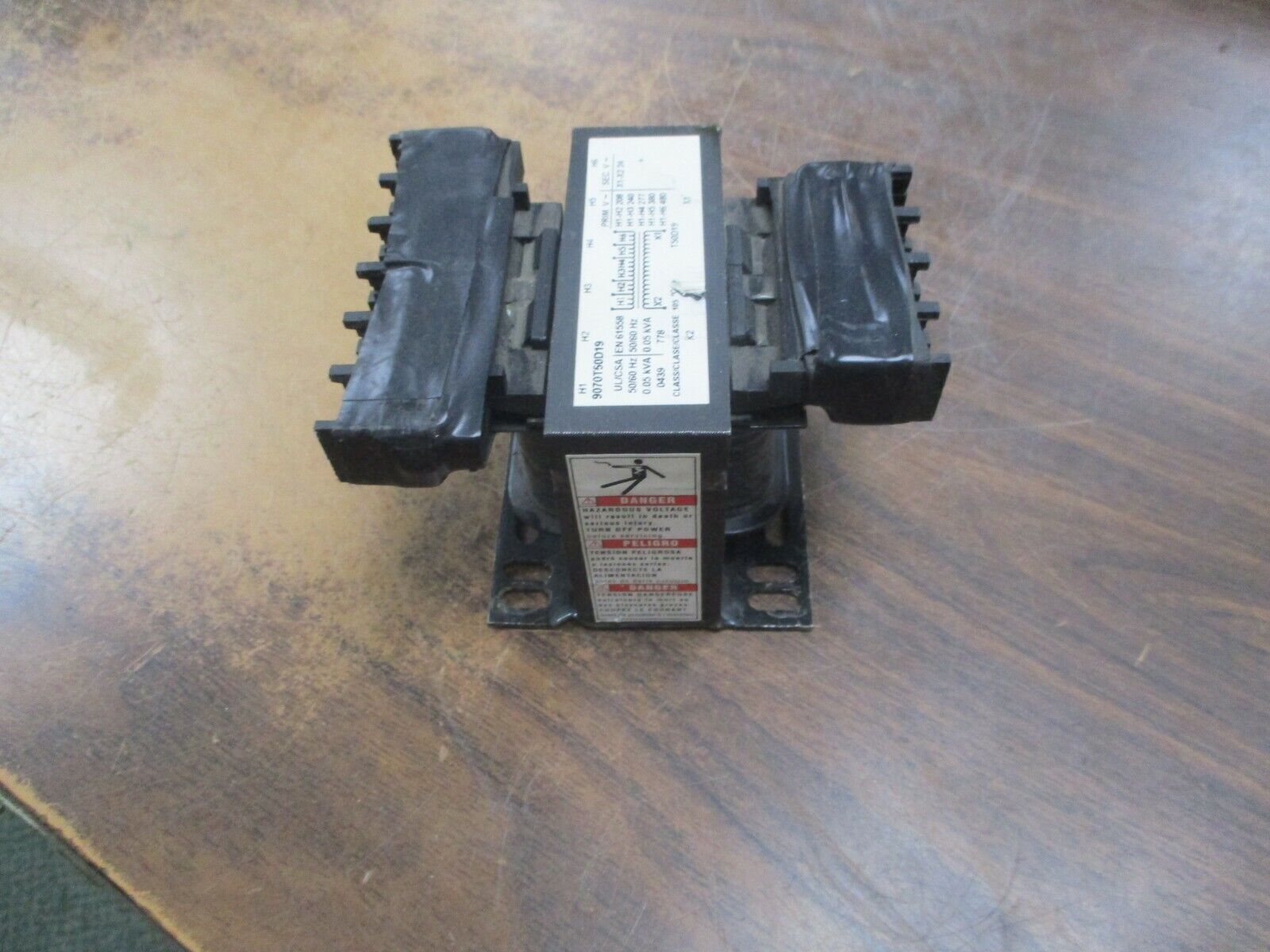 Square D Transformer 9070T50D19 0.05KVA Pri: 208/240/277/380/480V Sec: 24V Used