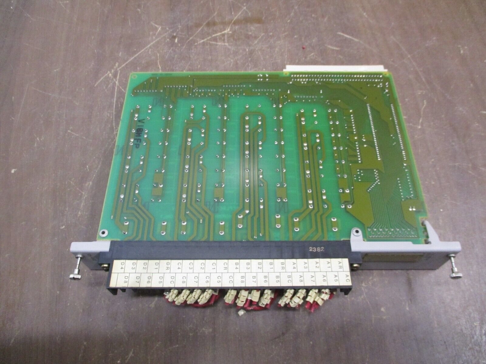 Siemens Output Module 505-4832 110-220VAC Used