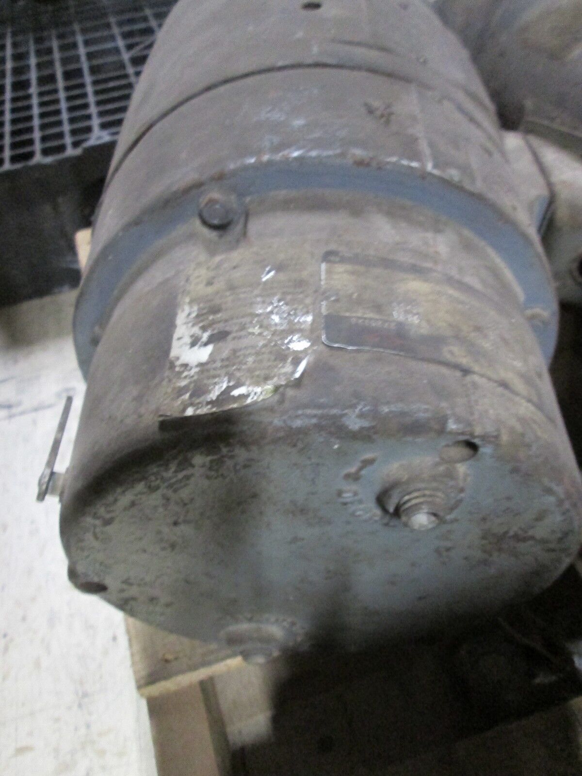 GE Motor 5KS213SN900 1-.5HP 460V 1.8-2.2A 1165-580RPM 60Hz 3Ph Used