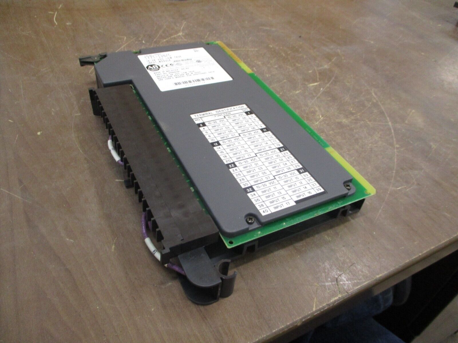 Allen-Bradley Low True Input Module 1771-IVN Ser. C Rev. B01 10-30VDC Used