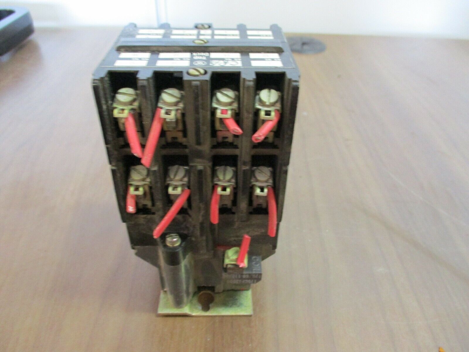 Westinghouse, Control Relay w/ 4 Pole Adder, Part#: AR/ARB4A 120V Coil, 10A Used