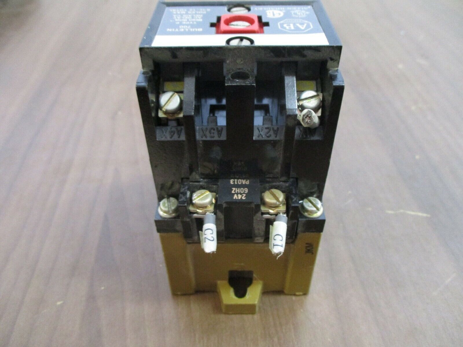 Allen-Bradley Relay 700-P400A24 Ser. A 24V Coil Used