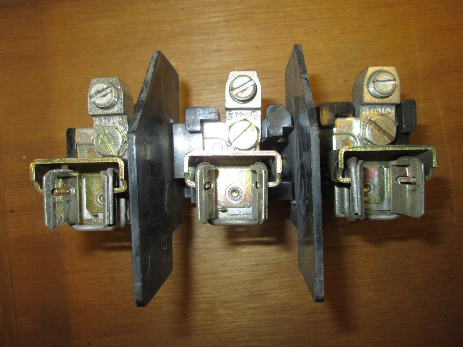 Allen-Bradley Trailer Fuse Block 1494V-FSR266 60A 250V Used