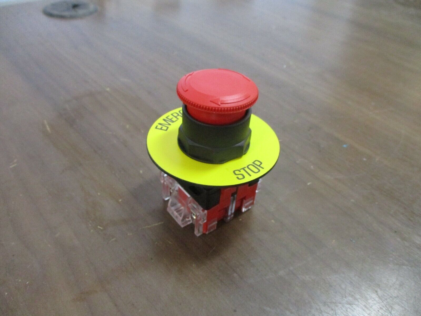 C3 Controls E-Stop Push Button PTR-TMCRD-NC/NC-IP20 Used