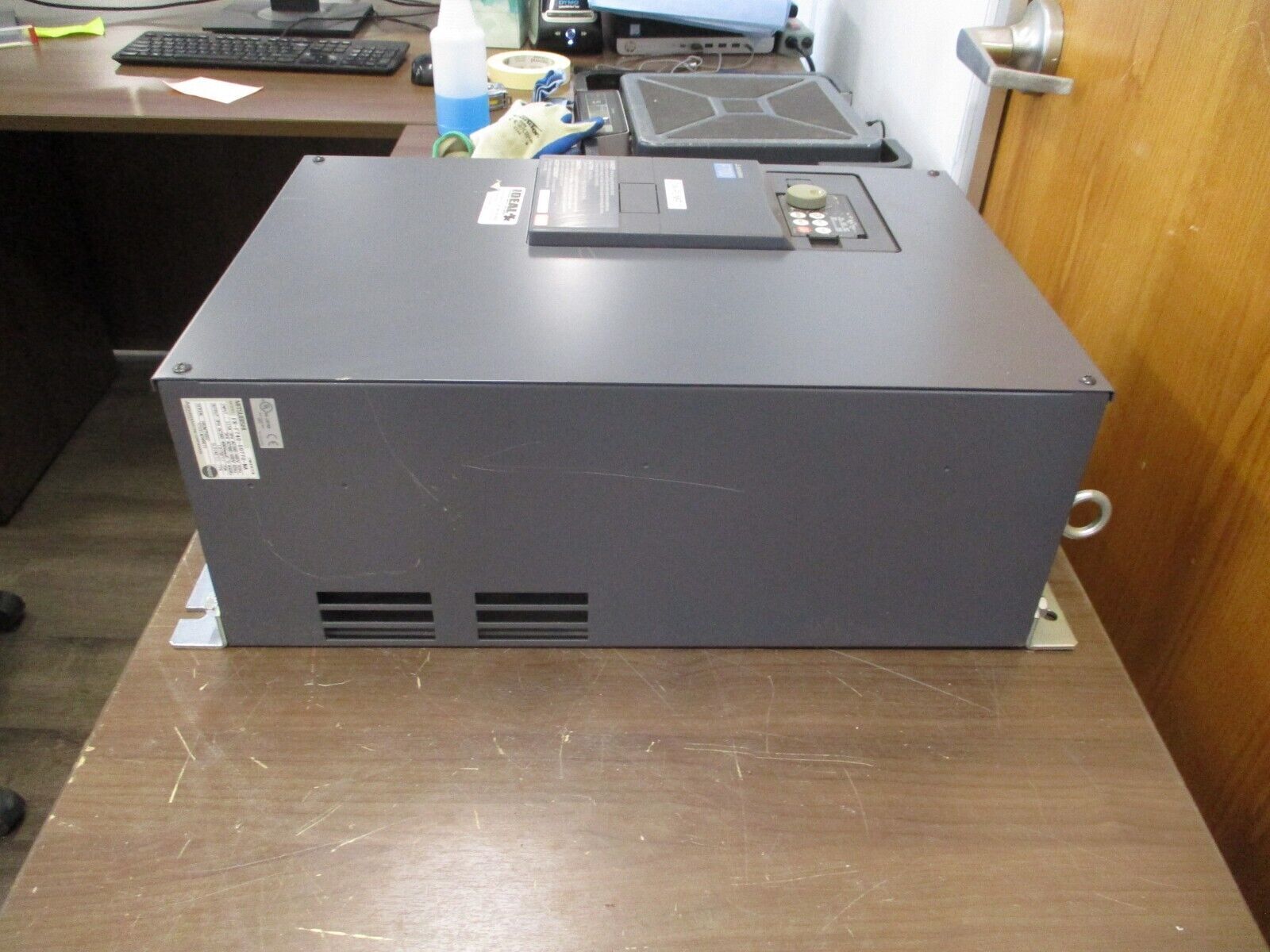 Mitsubishi F700 AC Drive FR-F740-00770-NA 50HP 3Ph w/ Keypad Used